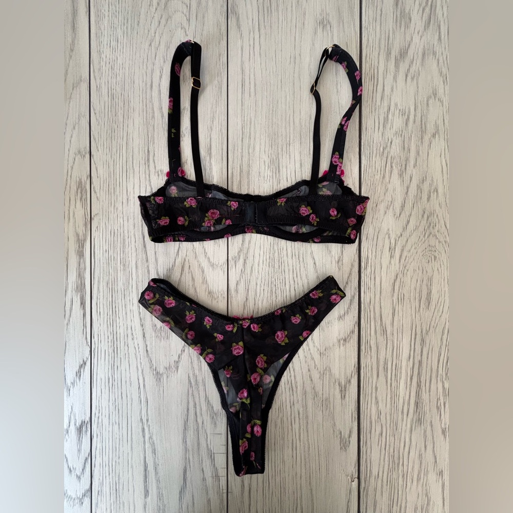 Frurty Booty , 2 price intimit wear , XS. Black
